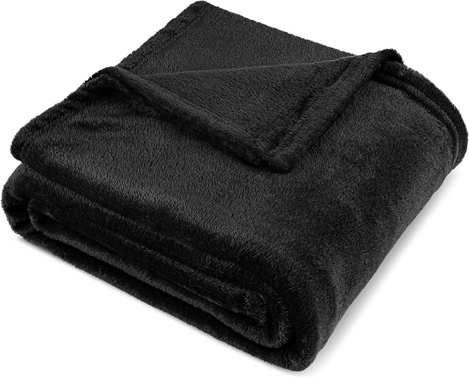 PAVILIA Black Fleece Throw Blanket for Couch, Super Soft Fuzzy Flannel Throw for Sofa, Luxury Plush Microfiber Blanket for Bed, Plush Home Decorative Velvet Gift Blanket, 50x60
