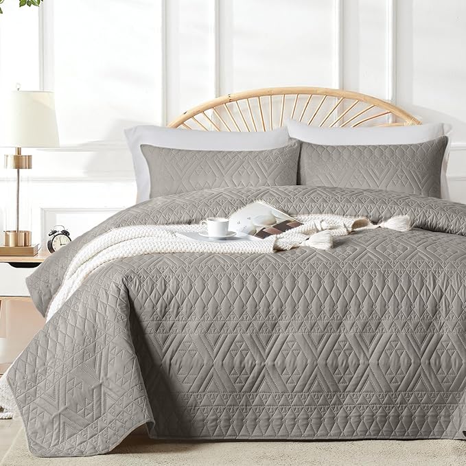 akkialla Twin Size Quilt Bedding Set,Dark Grey Lightweight Microfiber Soft Bedspreads,Modern Style Geoetric Pattern Coverlet Set for All Seasons,2 Piece(1 Quilt,1Pillow Sham)