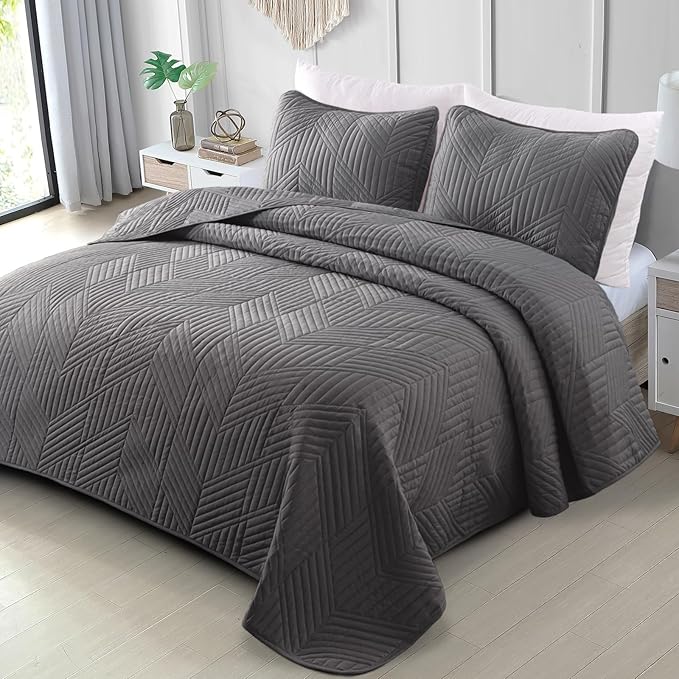 Exclusivo Mezcla Ultrasonic Twin Quilt Bedding Set, Grey | Lightweight Bedspreads, Soft Microfiber, Modern Geometric Coverlet, All Season Bed Cover, 1 Quilt and 1 Pillow Sham