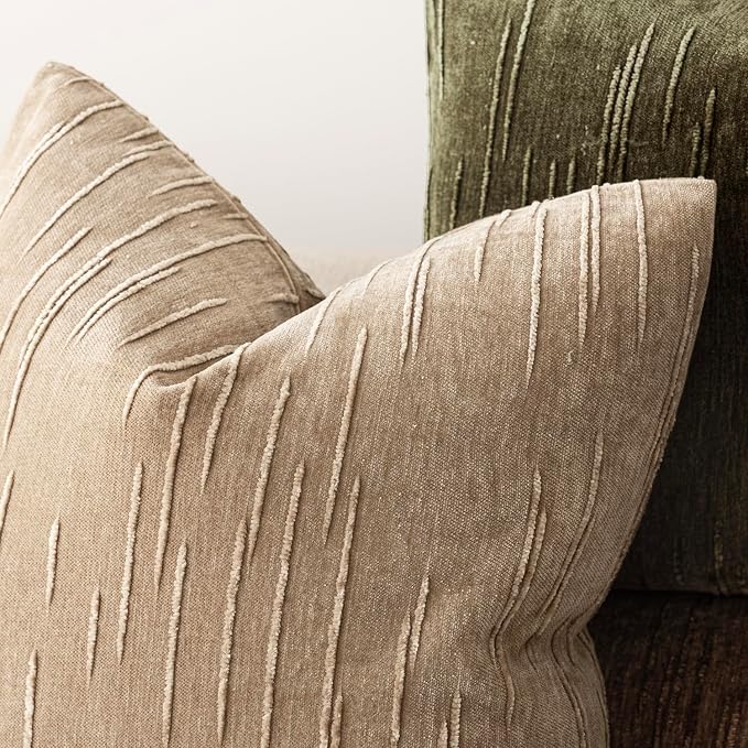 Foindtower Pack of 2 Slubby Textured Chenille Throw Decorative Pillow Covers Lumbar Accent Solid Cushion Cover Neutral Faemhouse Pillow Case for Couch Sofa Bedroom Living Room 12x20 Inch,Khaki Camel