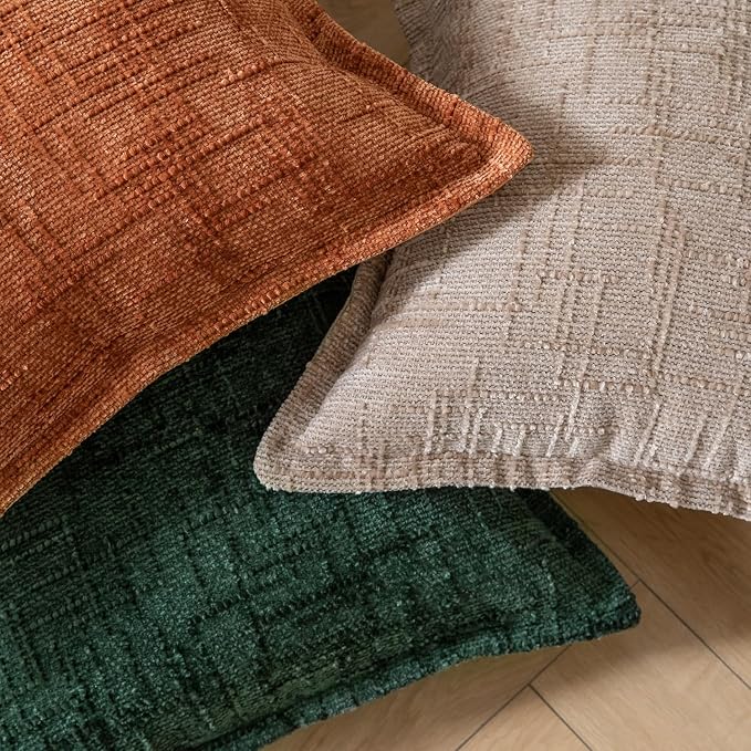 Yaertun Chenille Throw Pillow Covers 22x22 Inch Set of 2 Textured Broadside Soft Cozy Velvet Pillow Covers Modern Farmhouse Boho Decorative Pillow Cases for Couch Bed Sofa Livingroom Dark Green