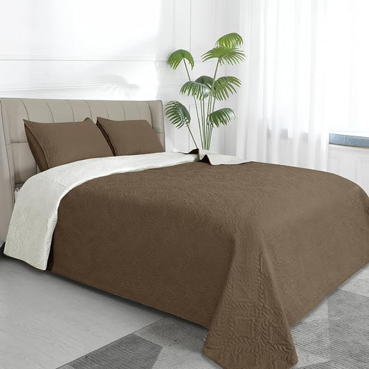 Easy-Going Reversible Quilt Set Twin, Bedspread with 1 Shams | Olive leaf-Camel/Ivory, Lightweight Bed Comforter, 1 Quilt + 1 Pillow Shams, All-Season Coverlets for Bedroom