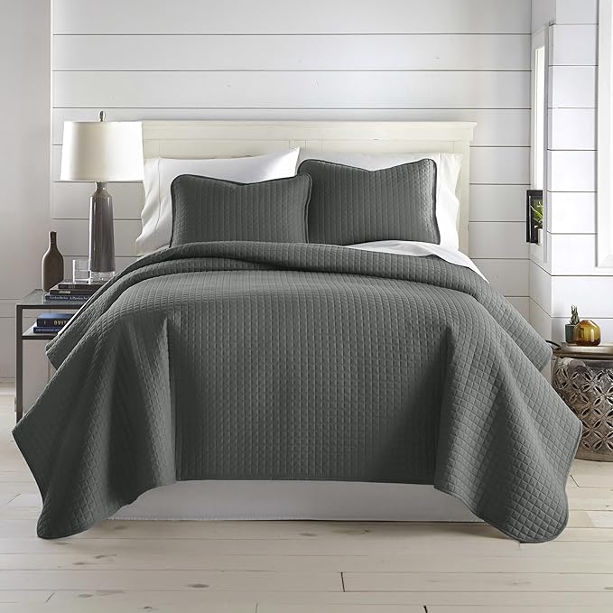 Southshore Fine Living, Inc. Oversized Quilt King Size Set, Grey Bed Spread King Size with 2 Matching Pillow Shams, Microfiber Quilted Bed Coverlet, Bedspread Set, Slate Grey Quilt