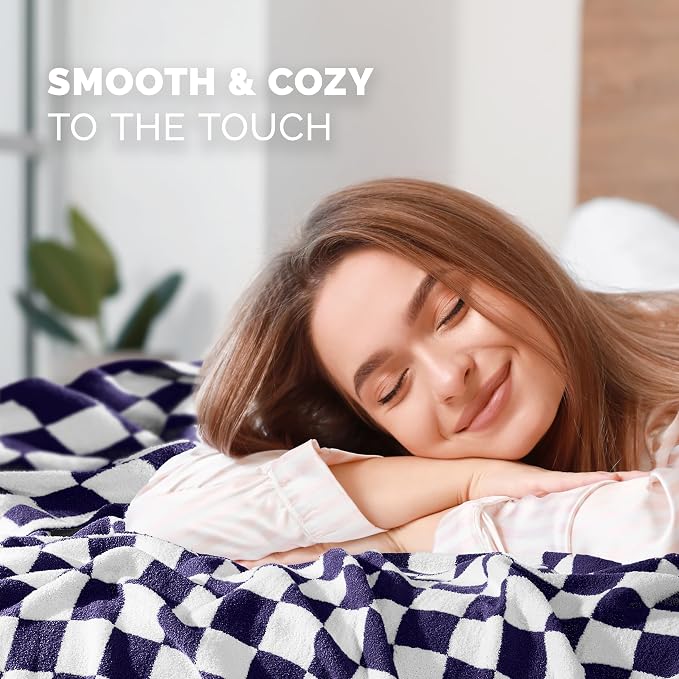 Elegant Comfort Premium Checkered Reversible Throw Blanket - Ultra Soft and Lightweight, Luxury Knitted Breathable Fleece for Couch, Bed, Sofa - Warm Velvet Fluffy Throw, 50 x 70 Inch, Purple