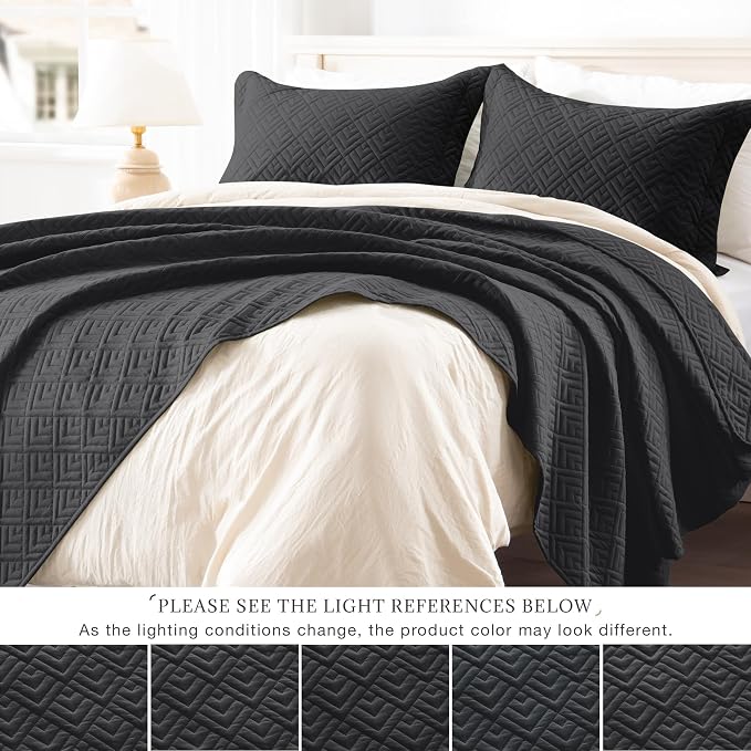 EXQ Home Quilt Set Queen Size Summer Squares Pattern Black Bedspread | Bedding Set For All Season Use, Soft & Breathable Coverlet,3-Piece Set Includes 2 Shams, Machine Washable