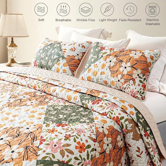 Whale Flotilla California King Size Quilt Set, Extra Soft Floral Bedspreads | Orange Reversible Lightweight Oversized King Quilt Bedding Set for Bed, Printed Coverlets with 2 Pillow Shams for All Seasons