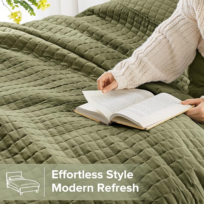 Comfort Spaces Kienna King Quilt Bedding Set 3 Piece, 104"x90" Olive Green | Soft Cozy Lightweight Summer Coverlet Cal King, Quilted Bedspreads Extra Layer, Modern Casual Bedroom Decor, OEKO-TEX