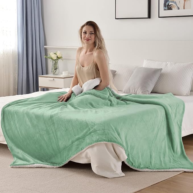 SOCHOW Sherpa Fleece Throw Blanket, Celadon, 50x60 inches | Double-Sided Super Soft Luxurious Plush Blanket Throw Size