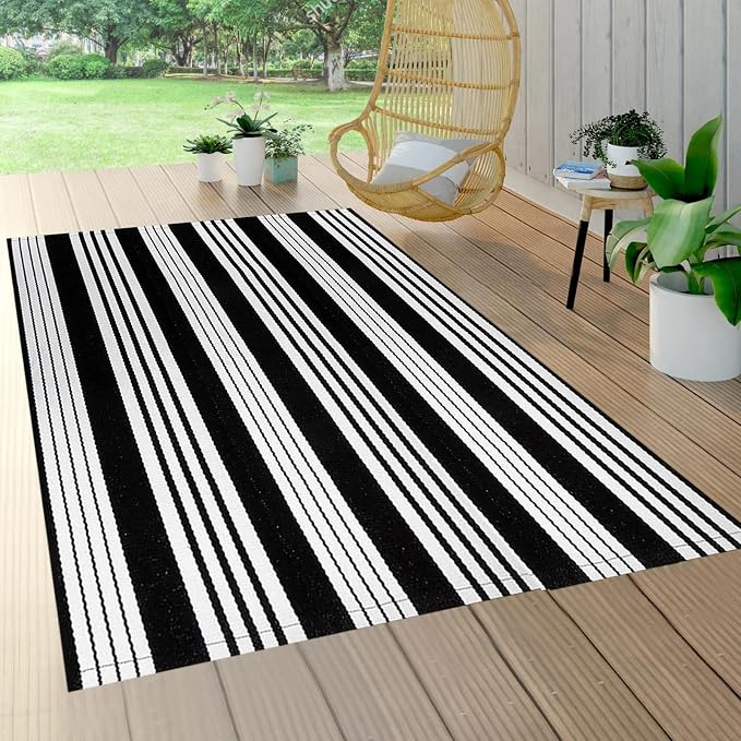 Black and White Outdoor Patio Rug 4'x 6',Cotton Porch Outdoor Area Rug | Machine Washable Hand-Woven Farmhouse Indoor Outdoor Porch Mat for Patio Area Rug
