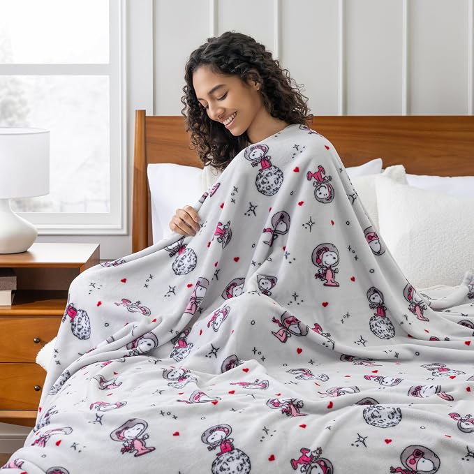 Berkshire Peanuts® VelvetLoft® Cute Character Snoopy Plush Blanket,Over the Moon for You Light Grey,Twin 60 in x 90 in (Official Peanuts® Product)