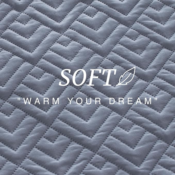 EXQ Home King Size Quilt Set Squares Pattern Bedding Set Bluish Grey | Soft Microfiber Bedspread, Breathable & Wrinkle-resistant Coverlet. All-season Use for Hot Sleepers. 3-pc Set with 2 Shams