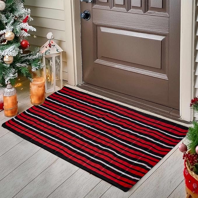 Christmas Buffalo Plaid Rug 27.5x43 in, Red Black Indoor Outdoor Rug | Cotton Blend, Hand-Woven Look, Machine Washable, Layering Rug, Porch Entryway Decor