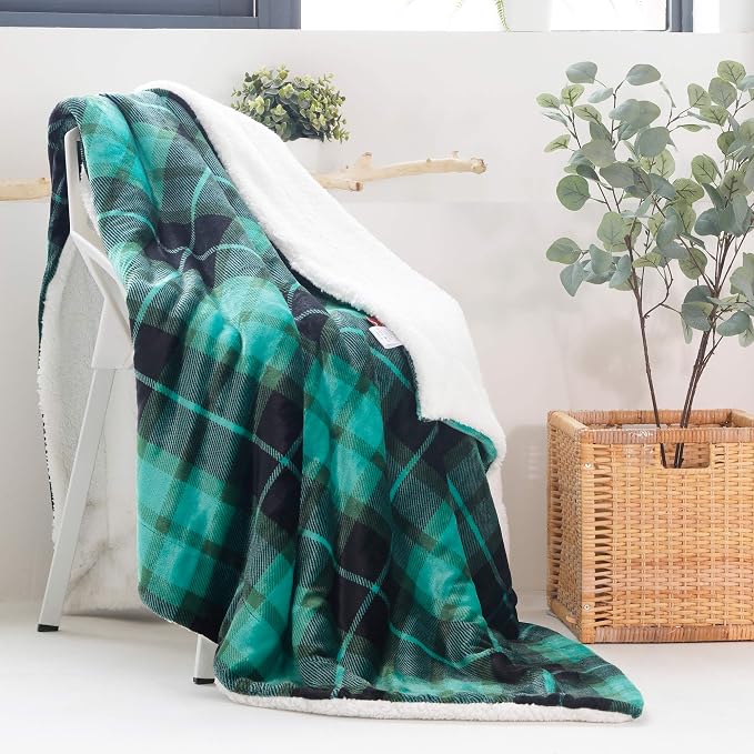 SOCHOW Sherpa Plaid Fleece Throw Blanket, 50 x 60 inches, Green | Double-Sided Super Soft Luxurious Bedding Blanket