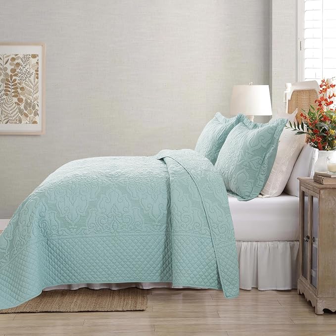 NEWLAKE Quilt Bedspread Set, Light Green Jacquard Embossed Floral Pattern Reversible Embroidered Microfiber Coverlet Sets, King Size