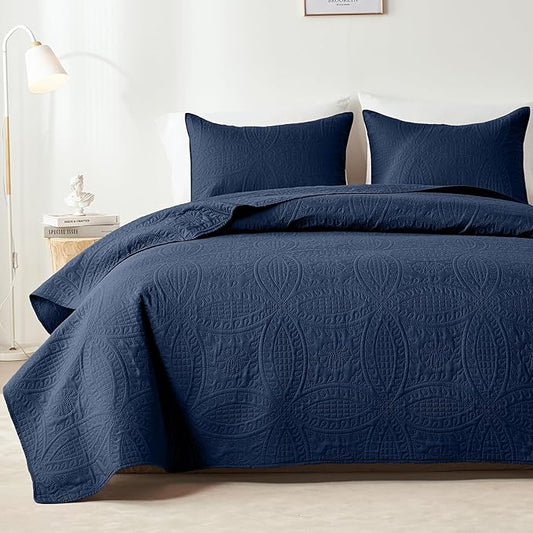 akkialla Navy King/Cal King Quilt Set, Ultrasonic Lightweight Bedspread Coverlet for Modern Minimalist Bedroom, Soft Microfiber Coin Pattern Bedding, 3-Piece (1 Quilt, 2 Pillow Shams) | Breathable fabric