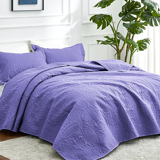 Love's cabin Twin Quilt Bedding Set Deep Purple Bedspreads - Soft Bed Summer Lightweight Bedspread Comforter - Coin Pattern Bedding Coverlet for All Season - 2 Pieces (1 Quilt, 1 Pillow Sham)