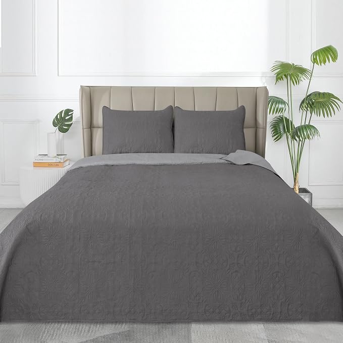 Easy-Going Reversible Quilt Set King, Bedspread with 2 Shams | Damask-Gray/Light Gray, Lightweight Microfiber Bed Comforter, 1 Quilt + 2 Pillow Shams, All-Season Coverlets for Bedroom