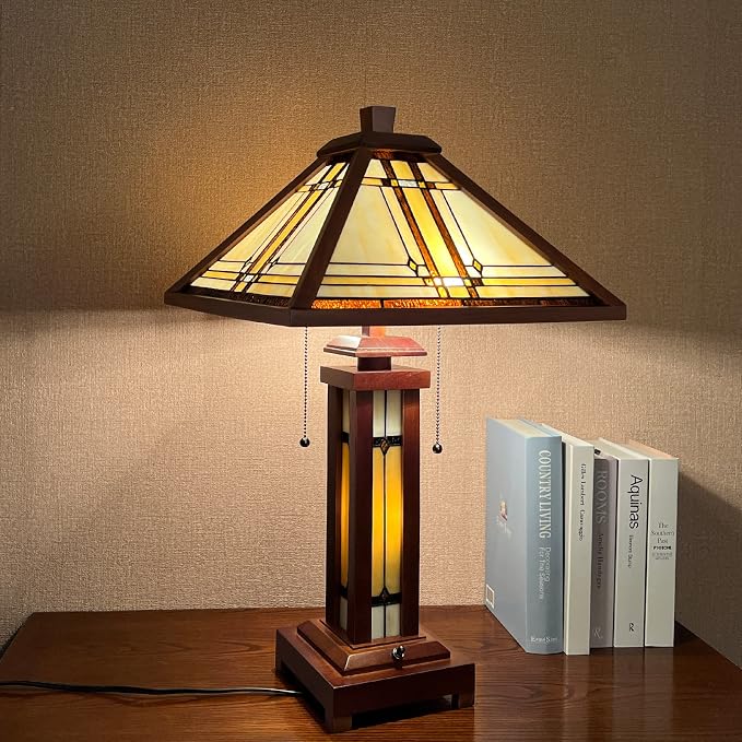 Capulina Tiffany Lamp Wooden Base Cream Stained Glass Table Lamp 3-Light