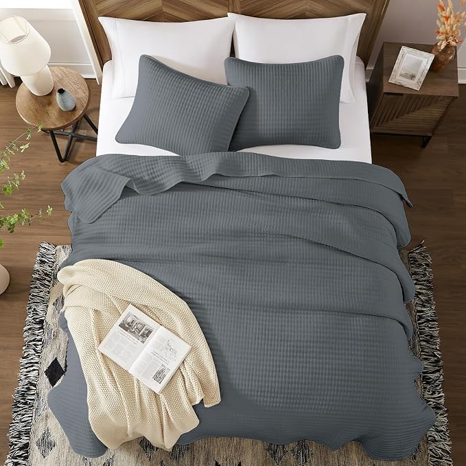 Queen Quilt-Lightweight Bedspreads Grey Queen Size Quilt Bedding Set | Soft Coverlet with 2 Pillow Shams for All Seasons, Suitable for Bed, Couch, 3 Pieces, 90"x94"