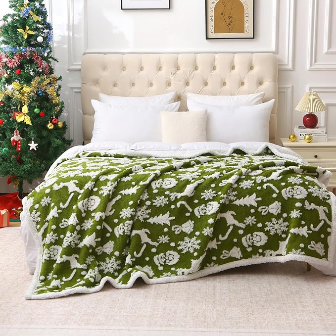 Christmas Green Knitted Sherpa Throw Blanket for Couch Bed Sofa 50"x60" | Ultra-Plush Comfort Decorative, Soft, Colorful Home, Couch, Outdoor, Travel Use Gift Choice Machine Wash