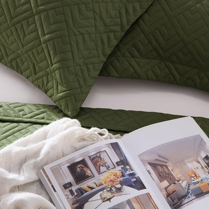 EXQ Home Quilt Set Queen Size Summer Squares Pattern Forest Green Bedspread | Bedding Set For All Season Use, Soft & Breathable Coverlet,3-Piece Set Includes 2 Shams, Machine Washable