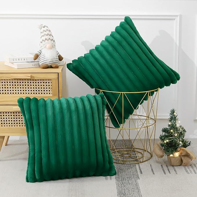 Soleebee Set of 2 Throw Pillow Covers Soft Cozy Velvet Pillowcase Faux Rabbit Fur Cover for Couch Sofa Bed Chair Home Decorative Pillows Cover (20x20 Inch, Christmas Green)