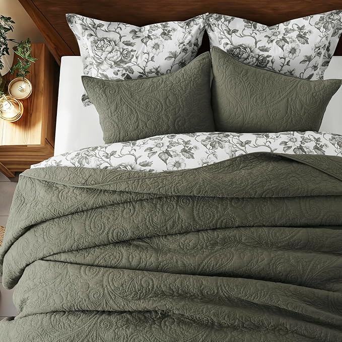 EVERGRACEHOME 100% Cotton Paisley Quilt Set, Queen Size, Olive Green | Prewashed for Softness, Year-Round Breathability, Gift-Ready Box, Matelasse-style Quilted Coverlet, 3 Piece Set with 2 Shams