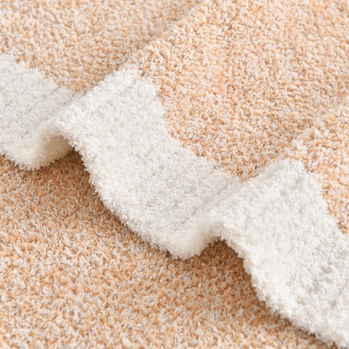 Chunky Knit Boucle Throw Blanket, Soft Washable Coastal Blanket for Bed Couch, Lightweight Cozy Oversized Feather Knit Blanket Indoor Outdoor for Sofa (Beige, Throw 50"x60")
