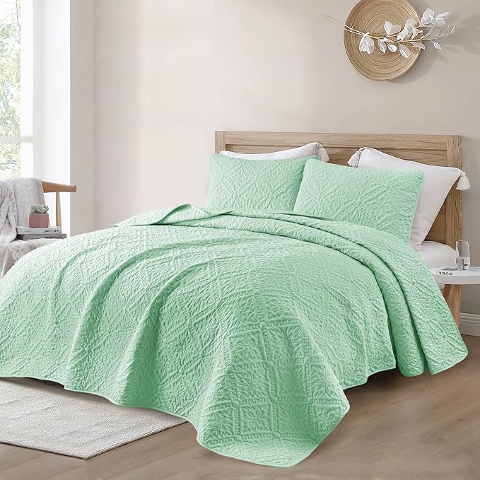 Exclusivo Mezcla Twin Quilt Set, Sage Green | Lightweight Soft Bedspreads Coverlets, All Season Bedding with 1 Pillow Sham, Modern Style for Dorm Bedroom Guest Room