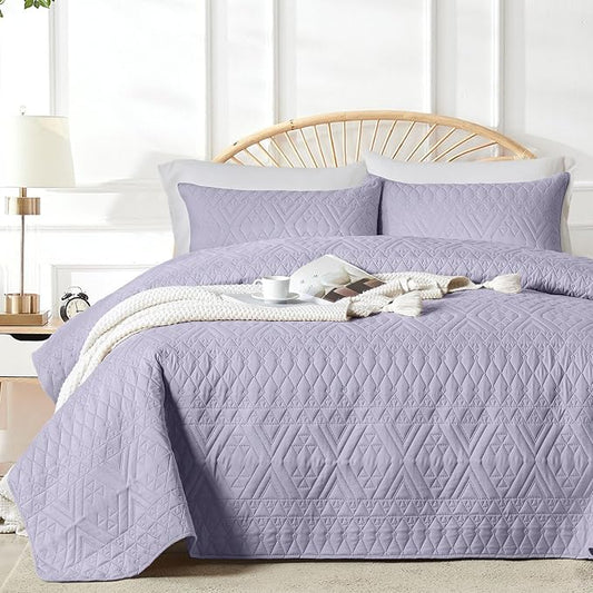 akkialla Full/Queen Size Quilt Bedding Set,Lavender Lightweight Microfiber Soft Bedspread,Modern Style Geoetric Pattern Coverlet Set for All Seasons,3 Piece(1 Quilt,2 Pillow Shams)