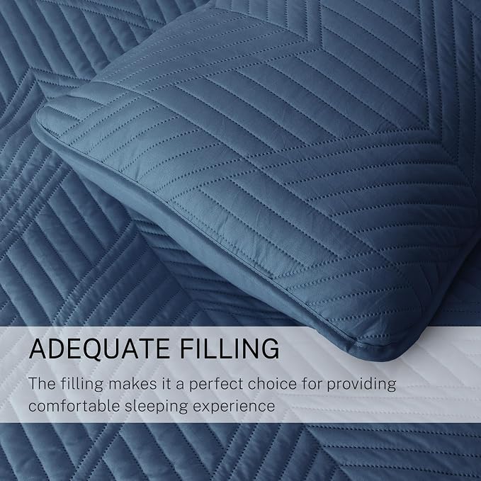 Exclusivo Mezcla California King Quilt Bedding Set, Navy Blue | Lightweight Bedspreads, Soft Microfiber, Modern Geometric Coverlet, All Season Bed Cover, 1 Quilt and 2 Pillow Shams
