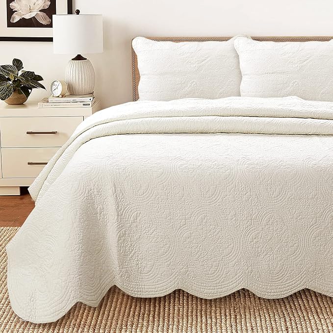 Cozy Line Home Fashions 100% Cotton Medallion Off White Matelasse Embossed Bedding Quilt Set, Reversible Lightweight Bedspread, Coverlet for All Season (Ivory, Oversized Queen - 3 piece)