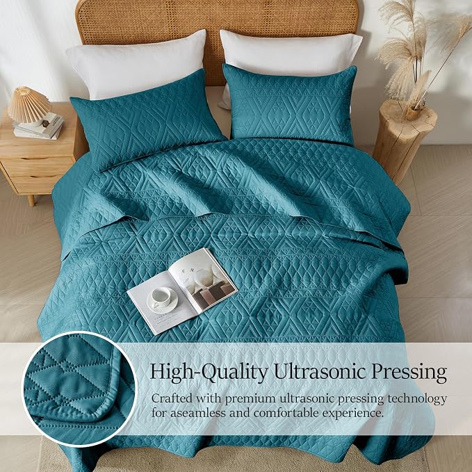 akkialla Twin Quilt Set, Teal Lightweight Microfiber Bedspread Coverlet, Boho Geometric Pattern, Soft All-Season Bedding, 2-Piece (1 Quilt, 1 Pillow Sham)