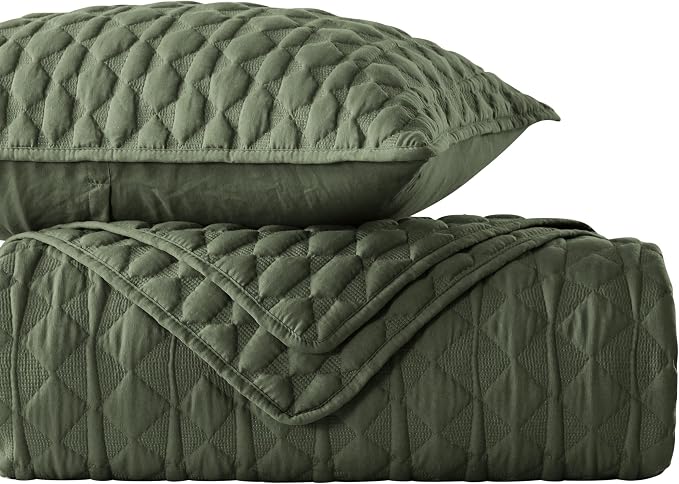 WDCOZY Olive Green Quilts Queen Size Bedding Set with 2 Pillow Shams, Lightweight Soft Full Bedspread Coverlet, Thin Comforter Bed Cover for All Season, 3 Pieces, 90x90 inches