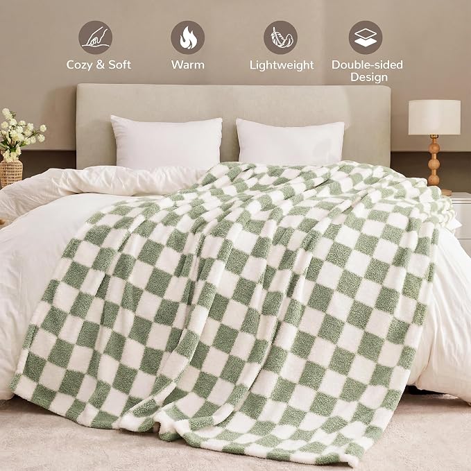 Sage Green Checkered Twin Size Blanket, Soft Plush Microfiber Fleece Blanket for Couch Sofa Bed, Cozy Decorative Home Blanket, All Season, 60x80 Inches