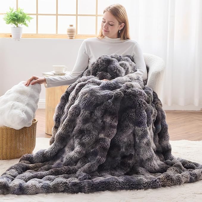 NEWCOSPLAY Faux Fur Bubble Throw Blanket for Couch, Tie-Dye Grey, 50"x60" | Fluffy Soft Thick Warm Bubble Blanket for Couch Sofa Bed 700GSM, Plush Cozy Luxury Decorative Throw, Gift for Women Men