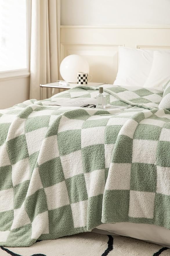 Ultra-Soft Buffalo Checkerboard Grid Fluffy Microfiber Knitted Throw Blanket Super Cozy Lightweight Checkered Bed Blanket for Sofa Couch Bed Matcha 51"X63"