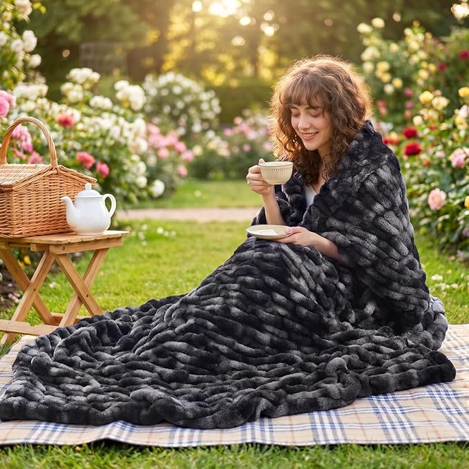 Lotus Karen Faux Fur Throw Blanket, 900 GSM Dual-Sided Soft Ruched Twin Blanket for Couch, Fluffy Cozy Fuzzy Plush Throw Gifts for Women Man Bedroom Living Room (Tie-Dye Black, 60"x80")