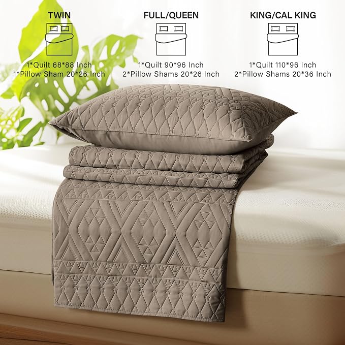 akkialla Full/Queen Size Quilt Bedding Set,Mocha Brown Lightweight Microfiber Soft Bedspread,Modern Style Geoetric Pattern Coverlet Set for All Seasons,3 Piece(1 Quilt,2 Pillow Shams)
