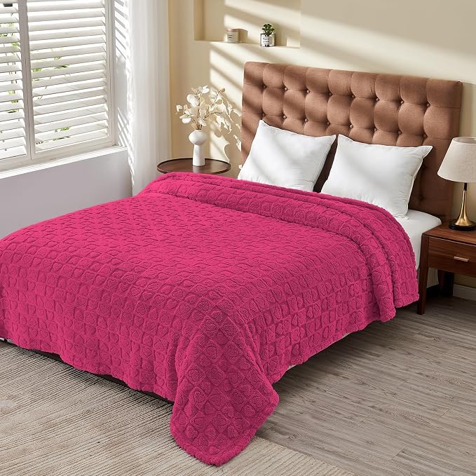 FY FIBER HOUSE Throw Blankets with Heart Checkered,Soft Warm Blankets for Lover Mom Father Gifts,Washable Lightweight Fuzzy Blanket for Couch Sofa Bed Office All Season(Hot Pink,60"x80")