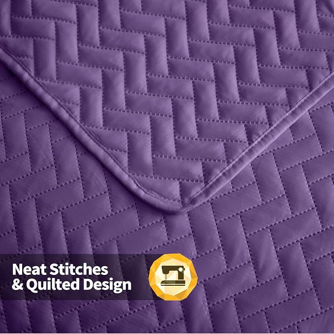 Maple&Stone Dark Purple Quilt Set King Size, Lightweight Bedspread | Breathable Coverlet with Chevron Pattern, All-Season Dorm Bed Cover Set Bedding Decor 3 Piece