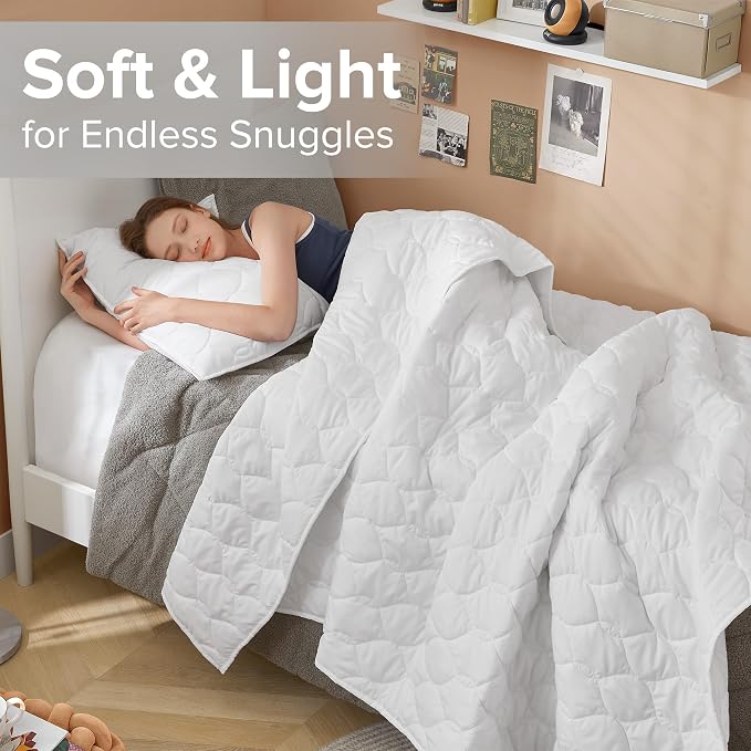 Comfort Spaces Kienna Twin Quilt Bedding Set 2 Piece, 66"x 90" White Ogee | Soft Cozy Lightweight Summer Twin XL Coverlet for College Dorm, Quilted Extra Layer, Modern Casual Bedroom Decor, OEKO-TEX