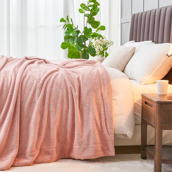 NEWCOSPLAY Knitted Throw Blanket for Couch Sofa Bed, Plush-Pink, 50"x60" | Super Soft Plush, Fuzzy Fluffy Microfiber, Lightweight Cozy Blanket for Room Decor, All Season Use