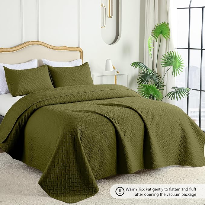 FLYMME Quilts King Size,Lightweight Olive Green Bedspreads,Basket Weave Pattern,Ultra Soft Microfiber Bed Coverlet 3 Pieces for All-Seasons (1 Quilt,2 Shams)