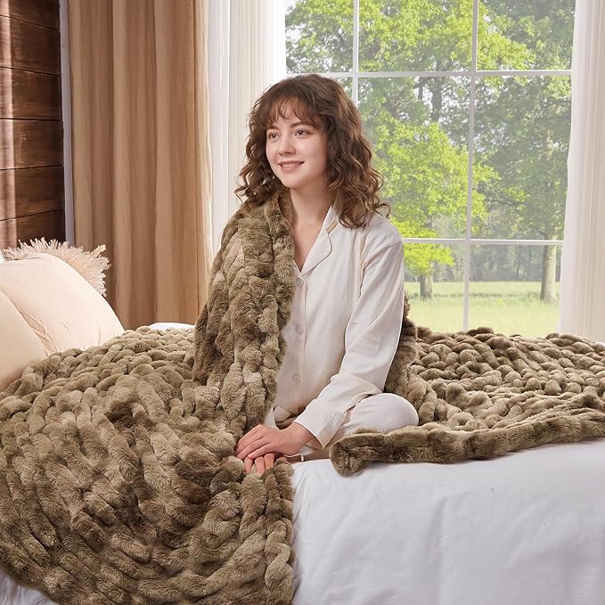 Lotus Karen Faux Fur Throw Blanket, 900 GSM Dual-Sided Soft Ruched Twin Blanket for Couch, Fluffy Cozy Fuzzy Plush Throw Gifts for Women Man Bedroom Living Room (Tie-Dye Dark Coffee, 60"x80")