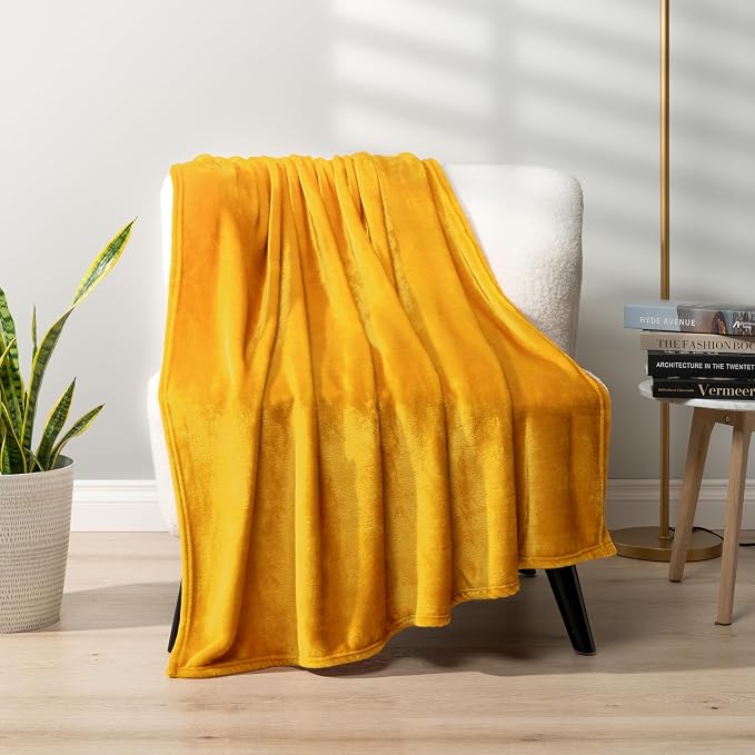 PAVILIA Mustard Yellow Fleece Bed Blanket King Size, Gold Super Soft Fuzzy Flannel Throw for Couch Sofa, Luxury Plush Microfiber Large Throw Blanket King Bed, Home Cozy Velvet Gift Blanket, 90x108