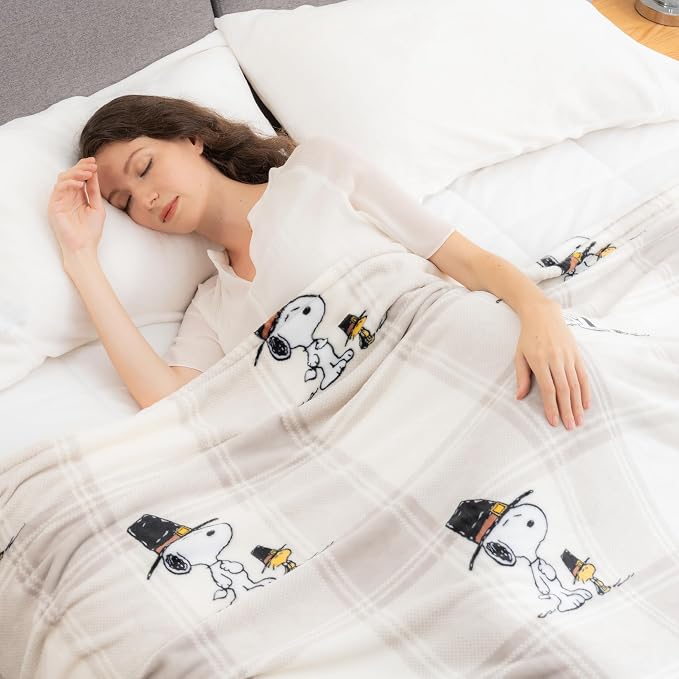 Berkshire Blanket Peanuts® VelvetLoft® Cute Character Snoopy Plush Blanket,Lakeside Plaid Harvest Snoopy and Woodstock Grey,Twin 60 in x 90 in (Official Peanuts® Product)