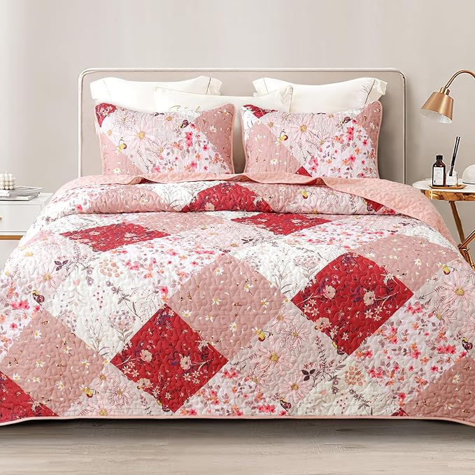 Whale Flotilla California King Size Quilt Set, Extra Soft Floral Bedspreads | Red Reversible Lightweight Oversized King Quilt Bedding Set for Bed, Printed Coverlets with 2 Pillow Shams for All Seasons