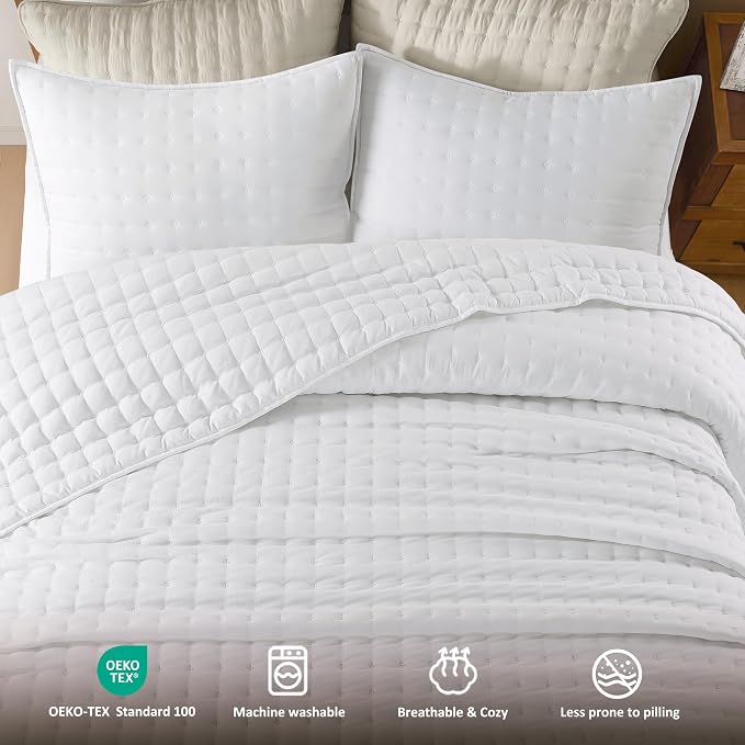 WDCOZY White Oversized King Quilt Set, California Cal King Rustic Bedspread, Lightweight Soft Farmhouse Coverlet, Spring Summer Thin Comforter, 3 Pieces, 2 Pillow Shams, 116x106 inches