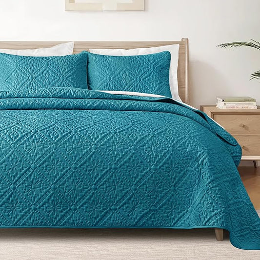 Exclusivo Mezcla California King Quilt Set, Teal | Lightweight Soft Bedspreads Coverlets, All Season Bedding with 2 Pillow Shams, Modern Style for Bedroom Guest Room